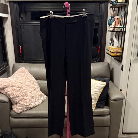 Dana Buchman Pants - Dana Buchman Classic Black Trousers size 16